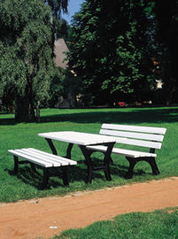 Tisch, Alugufen, Fichte-Latten,