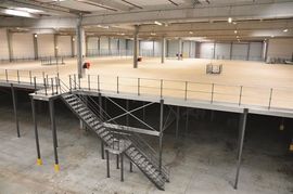 LAGERBHNE MIT BODEN - 2.700 X 11.000 X 17.000 MM (HXBXT) - 250 KG/QM - Graphitgrau RAL 7024
