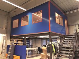 LAGERBHNE MIT BODEN - 2.700 X 14.000 X 16.000 MM (HXBXT) - 500 KG/QM - Graphitgrau RAL 7024